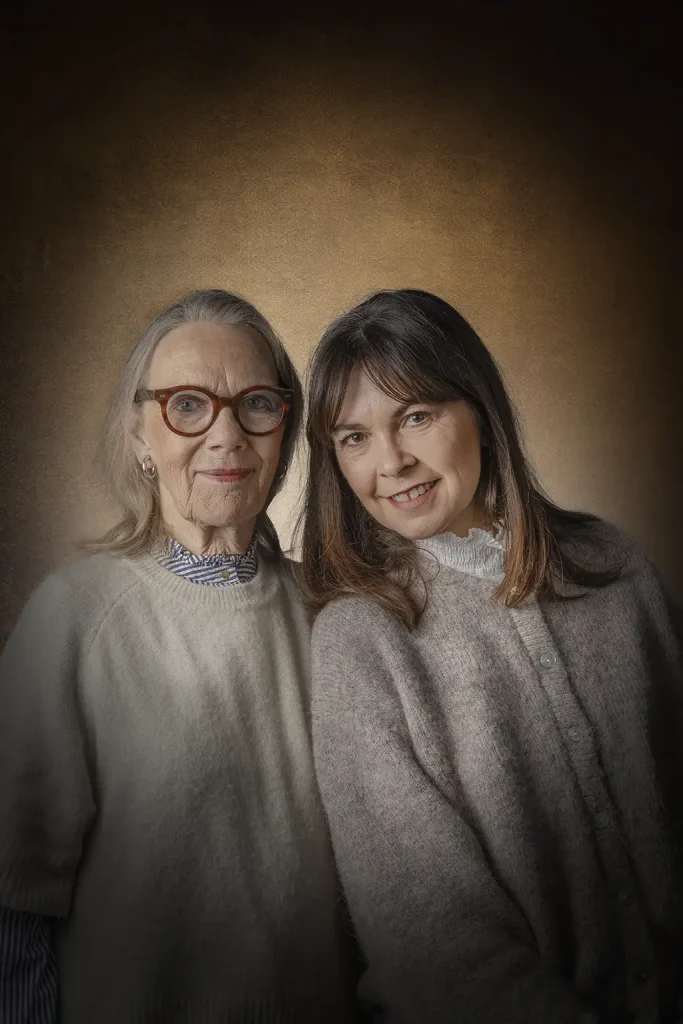 Portrait d'art en duo mère et fille à Caen